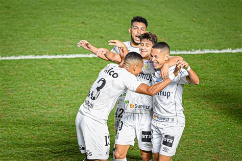 Confira como foi a transmissão da Jovem Pan do jogo entre .